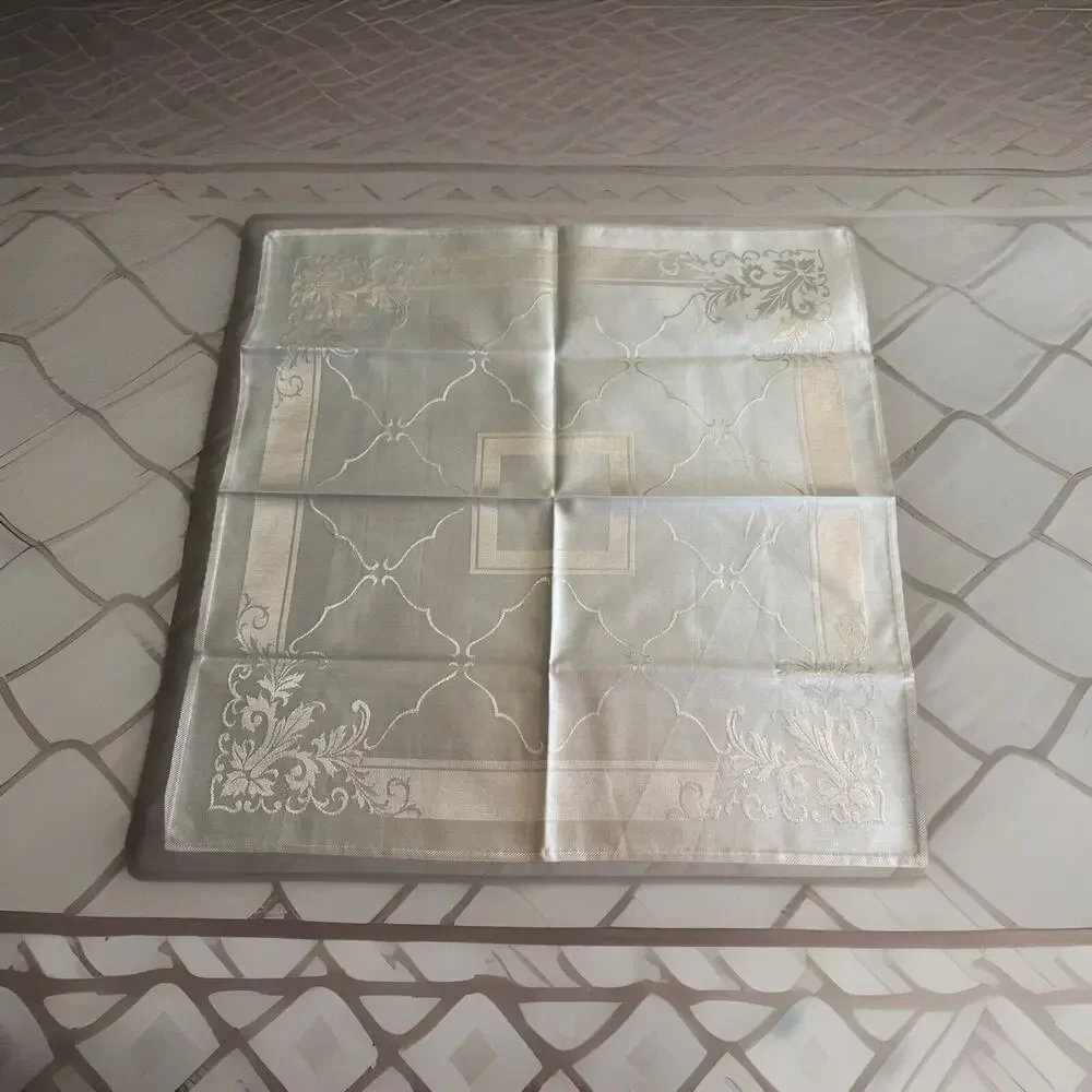 6 - Light Green Mint Silver Design Floral Cloth Dinner Party Napkins 18”x18”